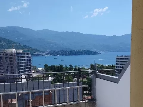 Apartmani u Budvi sa pogledom na more