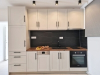 Lux dvosobni apartman sa pogledom na vrt