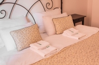 Lux dvosobni apartman sa pogledom na vrt