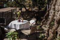 Lux dvosobni apartman sa pogledom na vrt