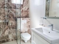 Lux jednosobni apartman sa pogledom na dvorište