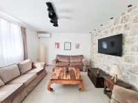 Lux jednosobni apartman sa pogledom na dvorište