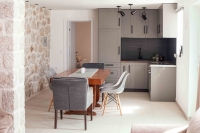 Lux jednosobni apartman sa pogledom na dvorište