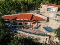 Lux vila sa đakuzijem i pogledom na more