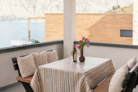 Luksuzni jednosobni apartman sa pogledom na more