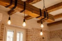 Trokrevetna soba u rustičnom stilu