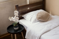 Trokrevetna soba u rustičnom stilu