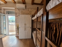 Šestokrevetna soba sa pogledom na more